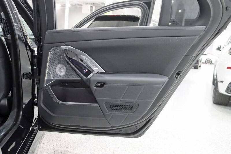 2023 BMW 7 Series 760i xDrive