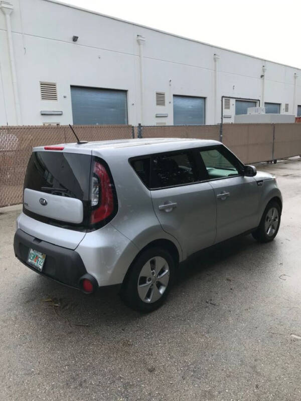 2016 Kia Soul Base photo 4