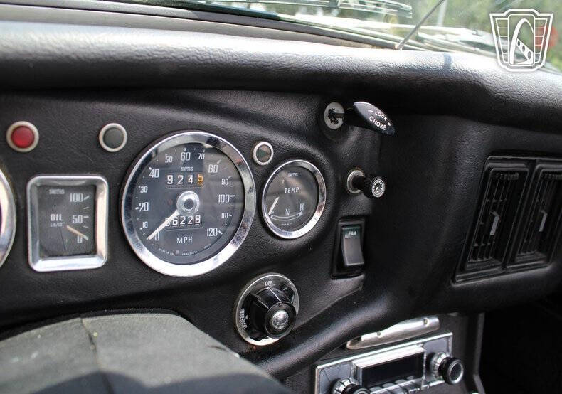 1975 MG B