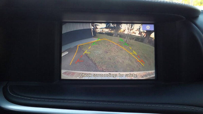 2018 Infiniti QX30 Premium