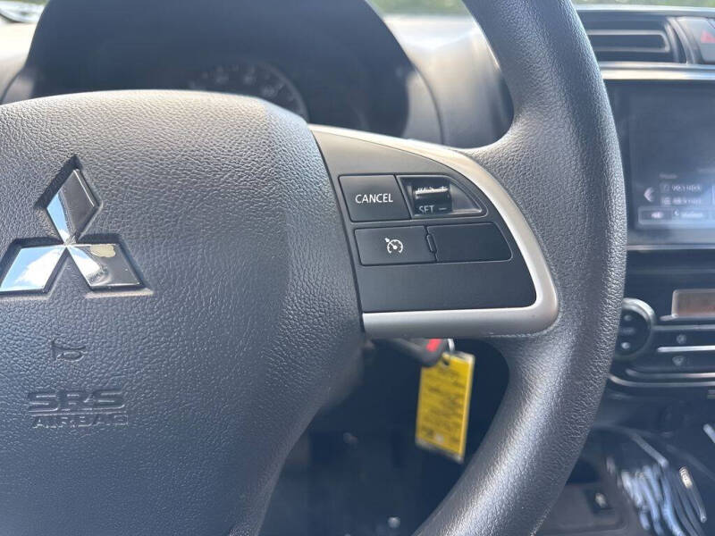 2024 Mitsubishi Mirage ES