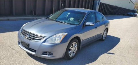 2010 Nissan Altima for sale at EXPRESS MOTORS in Grandview MO