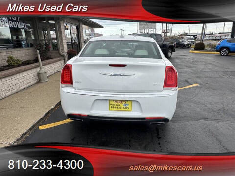 2018 Chrysler 300 Limited