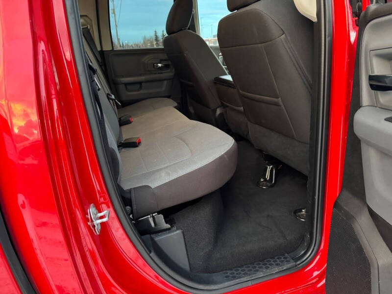 2024 RAM 1500 Classic SLT