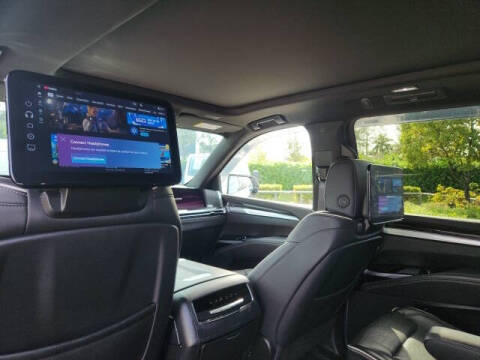 2025 Cadillac Escalade ESV Premium Luxury