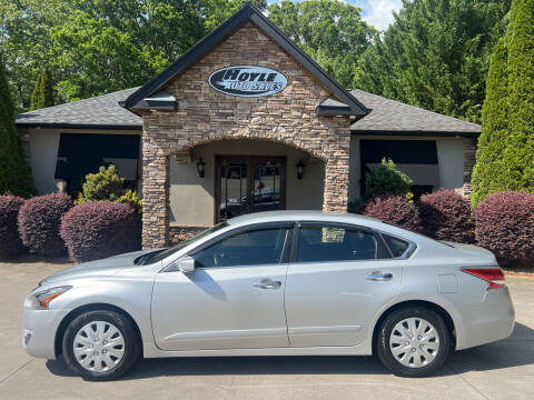 2014 Nissan Altima for sale at Hoyle Auto Sales in Taylorsville NC