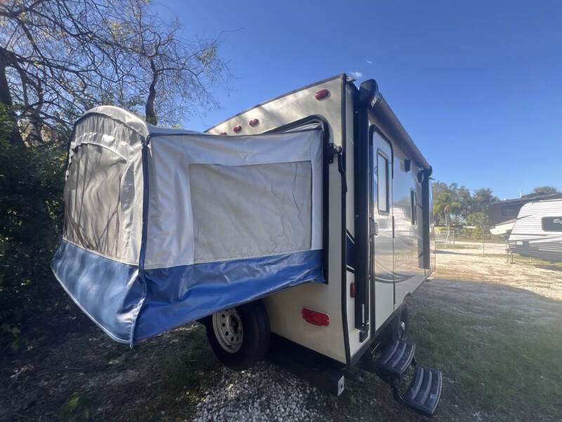 2018 Keystone RV Bullet Crossfire