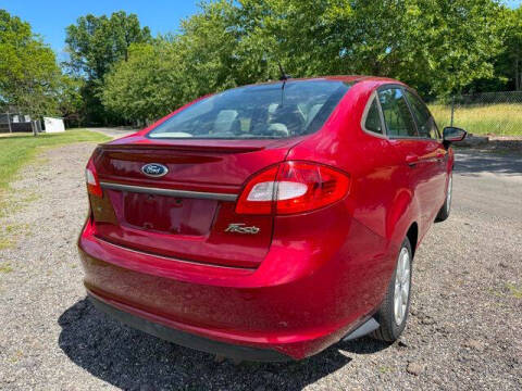 2013 Ford Fiesta SE