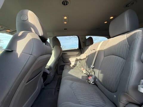 2016 Chevrolet Traverse LS