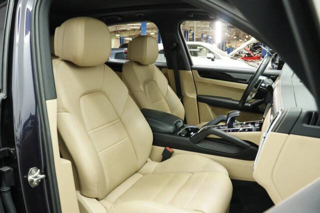 2019 Porsche Cayenne S