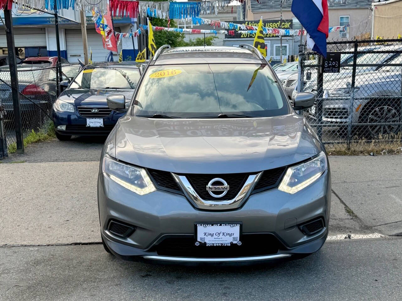 2016 Nissan Rogue S AWD 4dr Crossover - Brilliant Silver exterior view 15