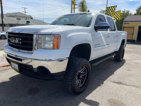 2009 GMC Sierra 1500 for sale at JR'S AUTO SALES in Pacoima CA