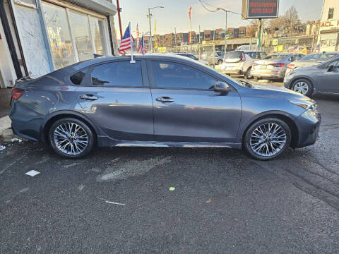 2022 Kia Forte GT Line