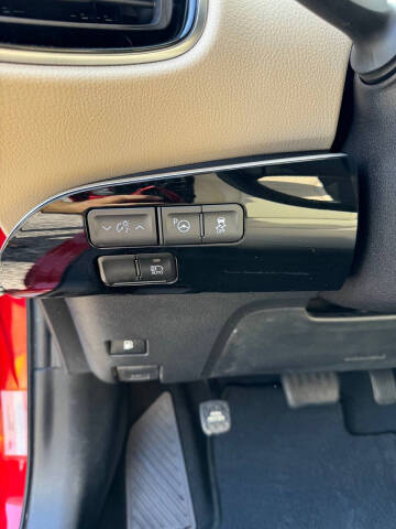 2019 Toyota Prius XLE