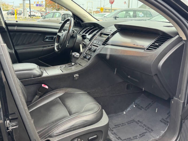 2011 Ford Taurus SEL