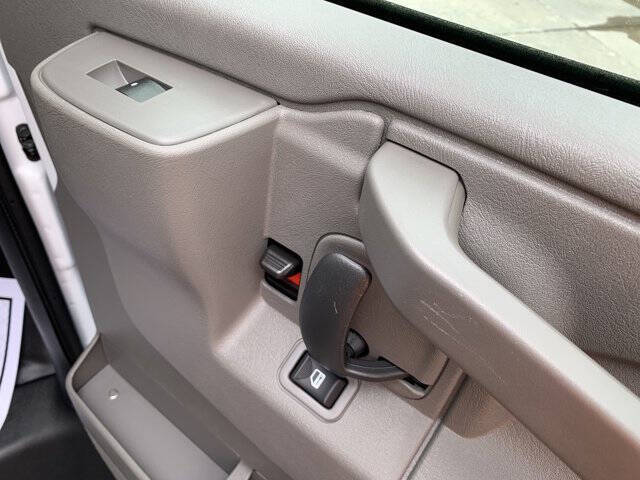 2025 Chevrolet Express 2500