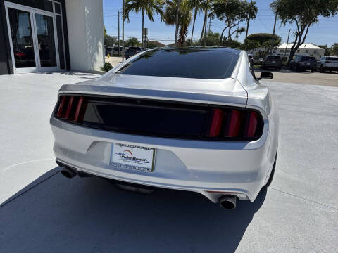 2016 Ford Mustang V6