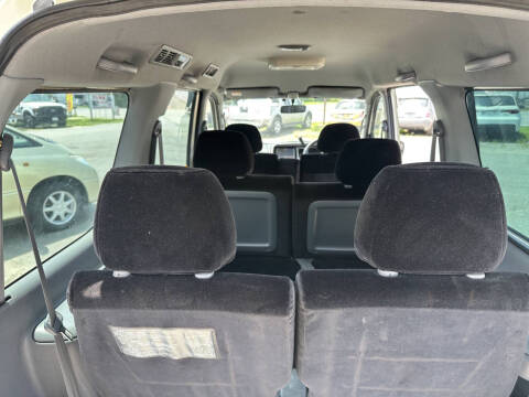 2000 Daihatsu Atrai 7