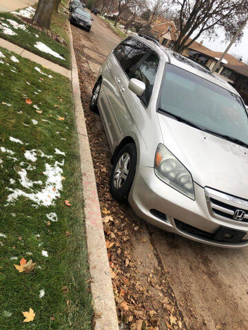 2007 Honda Odyssey for sale at Square Business Automotive in Milwaukee WI