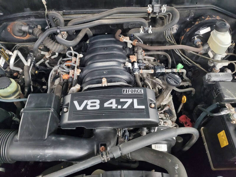 2005 Toyota Sequoia SR5