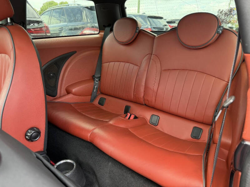 2010 MINI Cooper John Cooper Works
