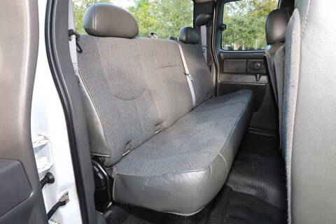 2006 GMC Sierra 2500HD Work Truck