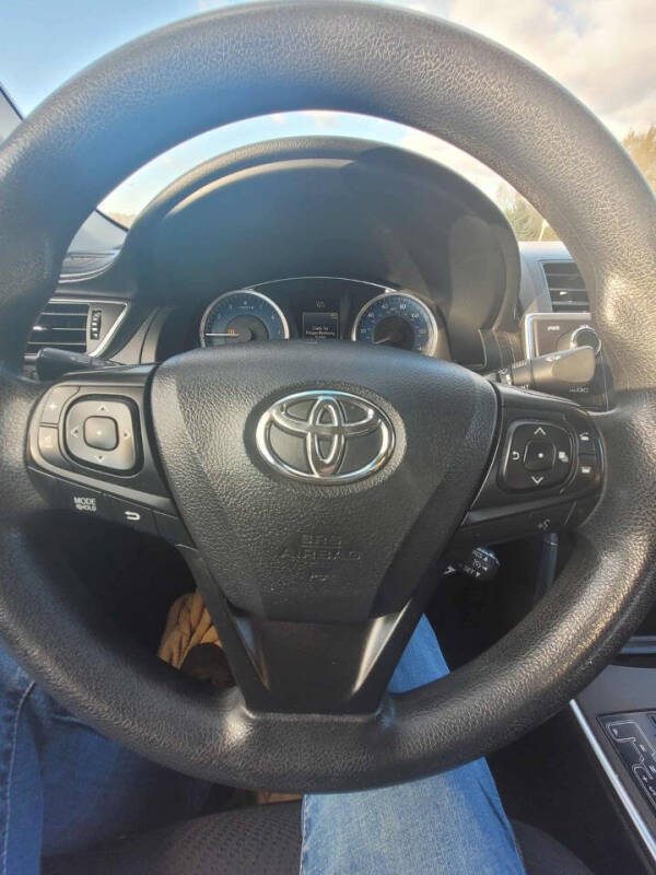 2016 Toyota Camry LE