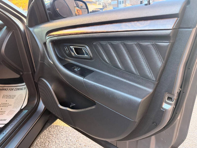 2014 Ford Taurus Limited