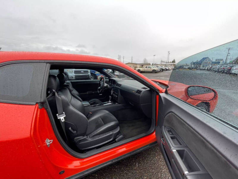 2008 Dodge Challenger SRT8