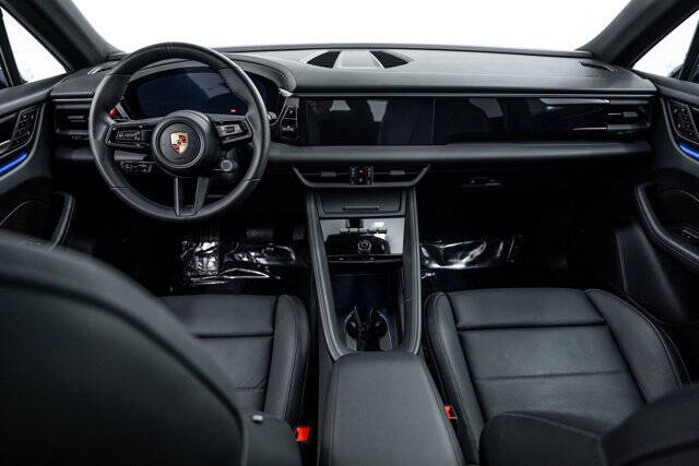 2025 Porsche Macan 4 Electric