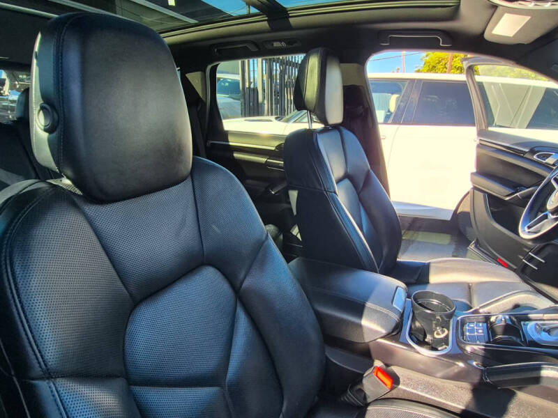 2016 Porsche Cayenne