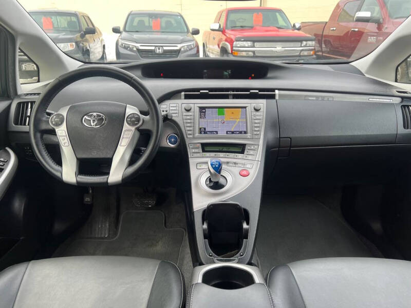 2013 Toyota Prius Plug-in Hybrid Advanced