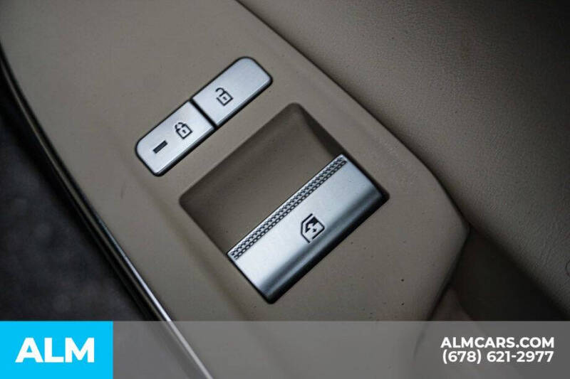 2022 Genesis GV70 2.5T Standard