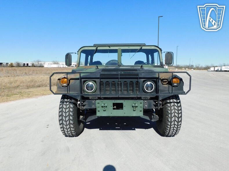2002 AM General M1123