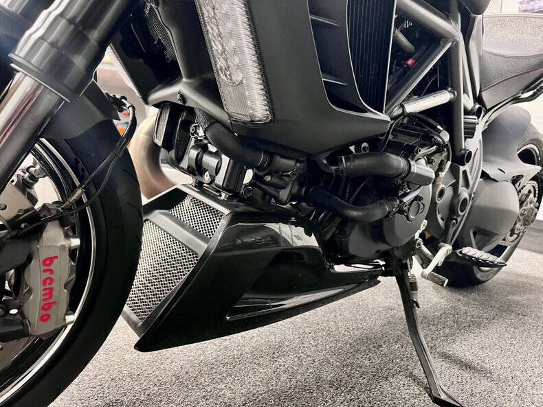 2012 Ducati Diavel Carbon Series