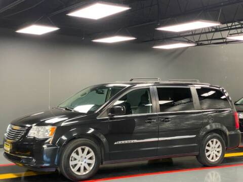 2016 Chrysler Town and Country for sale at AutoNet of Dallas in Dallas TX