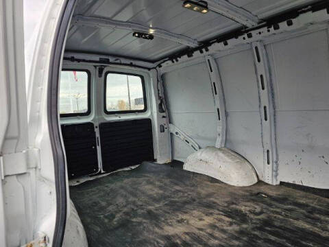 2017 Chevrolet Express 2500