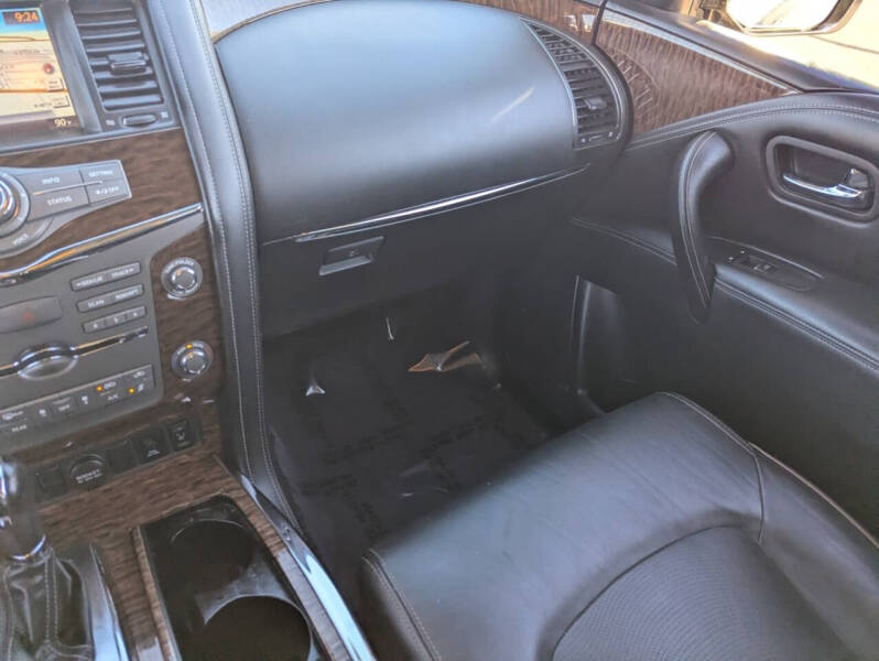 2017 Nissan Armada SL