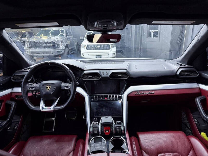 2019 Lamborghini Urus