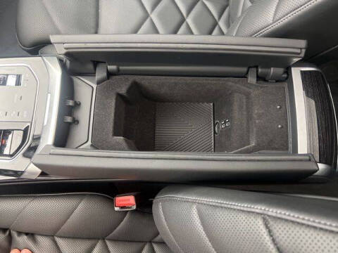 2025 BMW 7 Series 740i xDrive