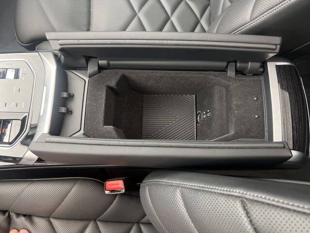 2025 BMW 7 Series 740i xDrive