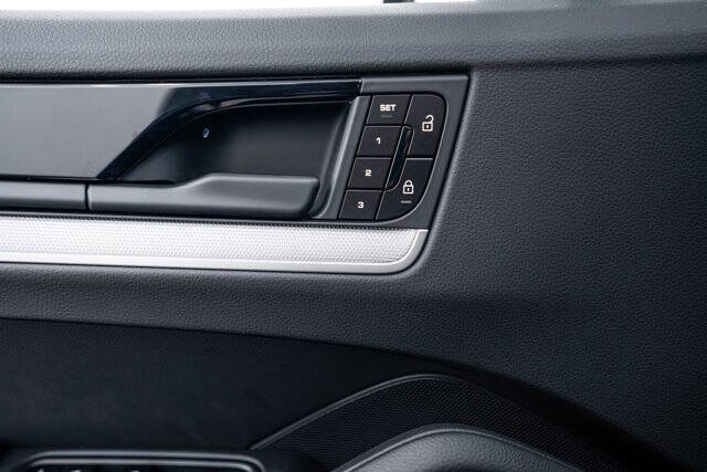 2026 Porsche Cayenne E-Hybrid Coupe