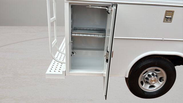2025 Chevrolet Express 3500
