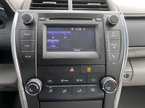 2017 Toyota Camry LE