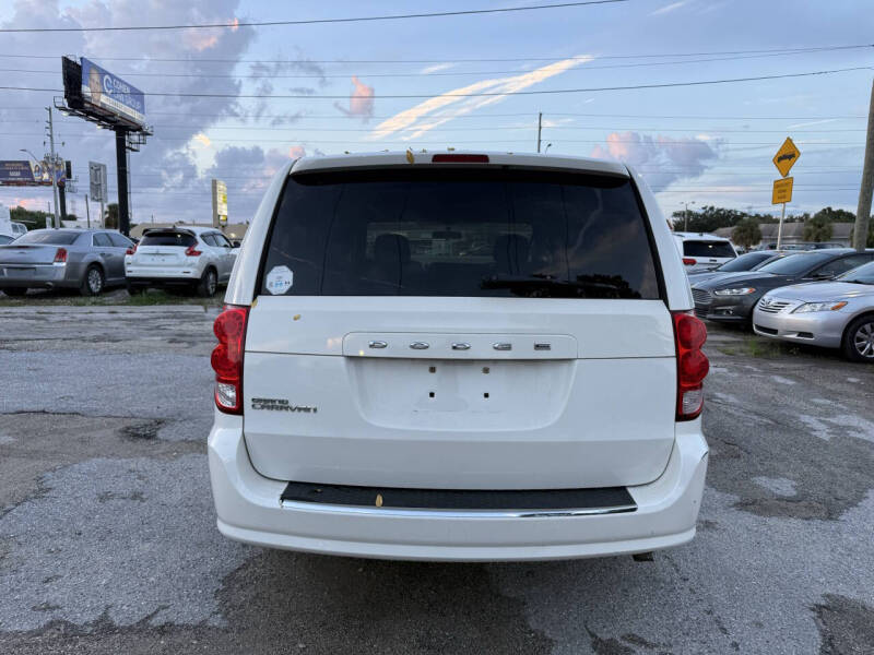 2011 Dodge Grand Caravan Express
