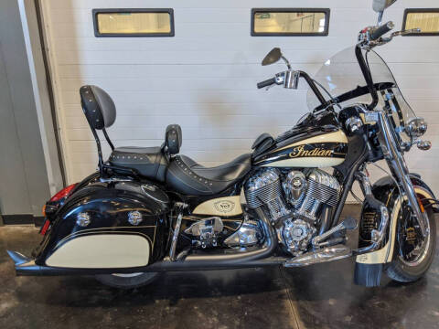 2016 Indian Springfield™ Jack Daniel’s® Li
