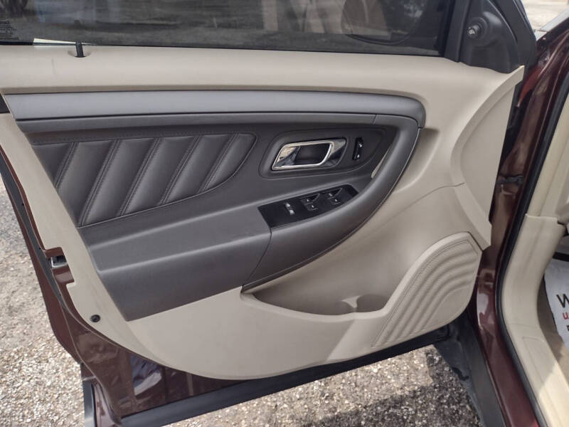 2010 Ford Taurus SEL