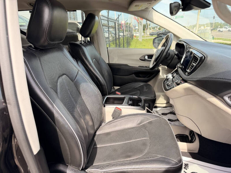 2017 Chrysler Pacifica Limited