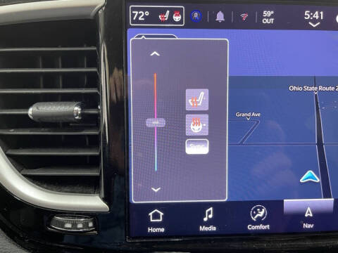 2024 Chrysler Pacifica Plug-In Hybrid Select