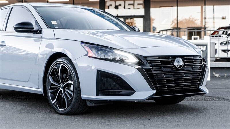 2023 Nissan Altima 2.5 SR